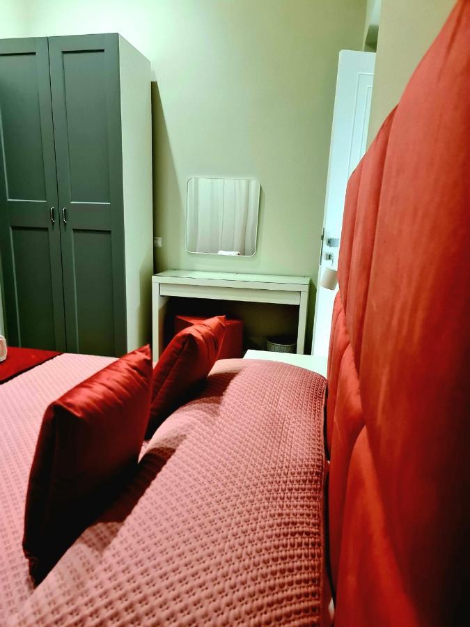 Vivi A Napoli Panzió Kültér fotó